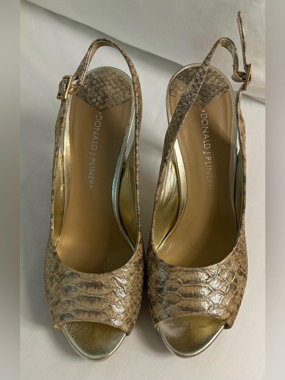 Donald Pliner Allie Gold Leather Slingback Peep Toe Platform Heels Womens 8.5